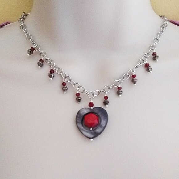 Gray Shell Heart & Red Crystals! Sexy Goth Mistress Witchy Statement Necklace - Picture 10 of 11